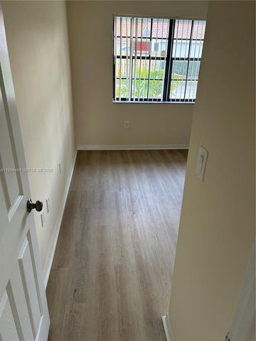 8273 NW 188th Ter, Hialeah, FL 33015