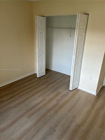 8273 NW 188th Ter, Hialeah, FL 33015