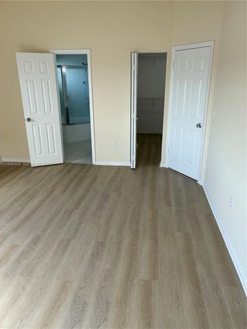 8273 NW 188th Ter, Hialeah, FL 33015