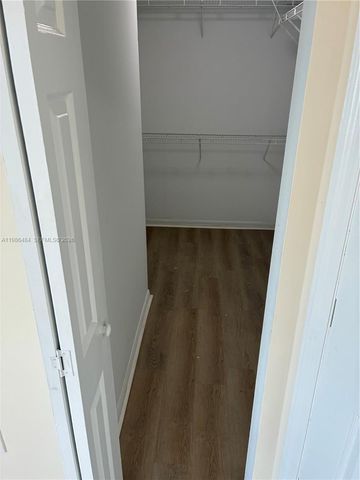 8273 NW 188th Ter, Hialeah, FL 33015