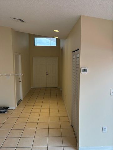 8273 NW 188th Ter, Hialeah, FL 33015