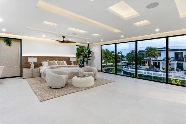 2441 NE 48th Court, Lighthouse Point, FL 33064