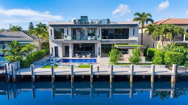 2441 NE 48th Court, Lighthouse Point, FL 33064