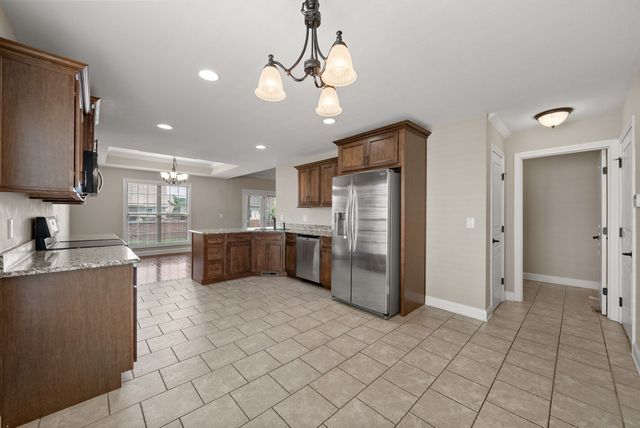 2253 Ellington Gait Dr, Clarksville, TN 37043