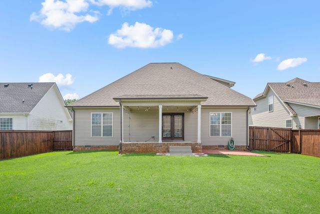 2253 Ellington Gait Dr, Clarksville, TN 37043