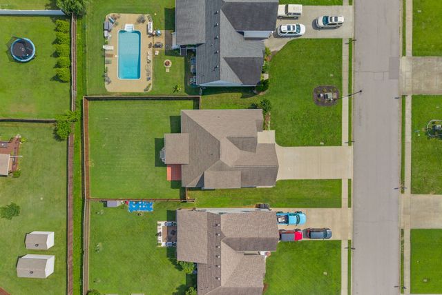 2253 Ellington Gait Dr, Clarksville, TN 37043