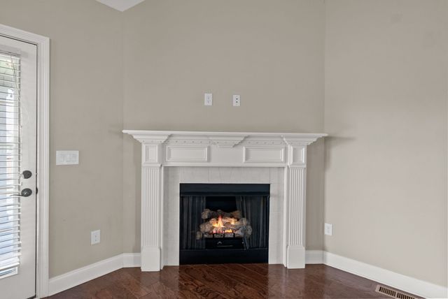 2253 Ellington Gait Dr, Clarksville, TN 37043