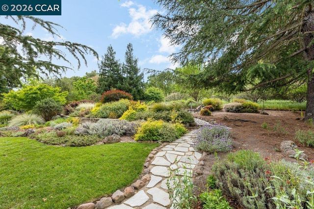 26 Rio Del Ct, Danville, CA 94526
