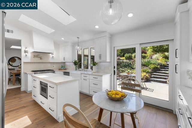 26 Rio Del Ct, Danville, CA 94526