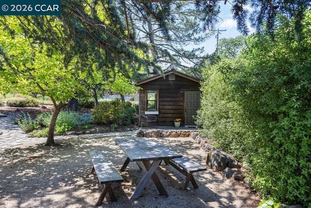 26 Rio Del Ct, Danville, CA 94526