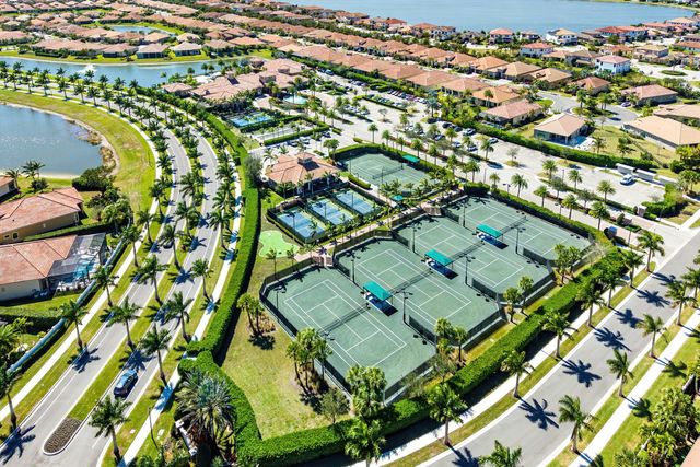 11990 Kalmar Circle S, Parkland, FL 33076