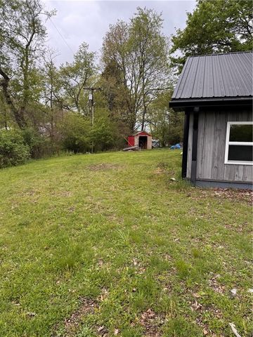 11 Old Saxonburg Blvd, West Deer, PA 15084