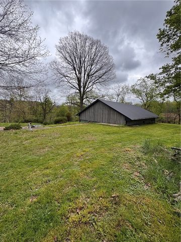 11 Old Saxonburg Blvd, West Deer, PA 15084