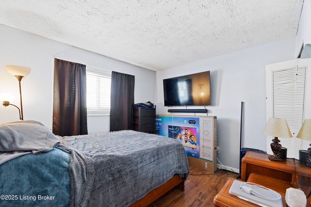 335 Dale Rd, Louisville, KY 40229