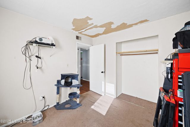 335 Dale Rd, Louisville, KY 40229