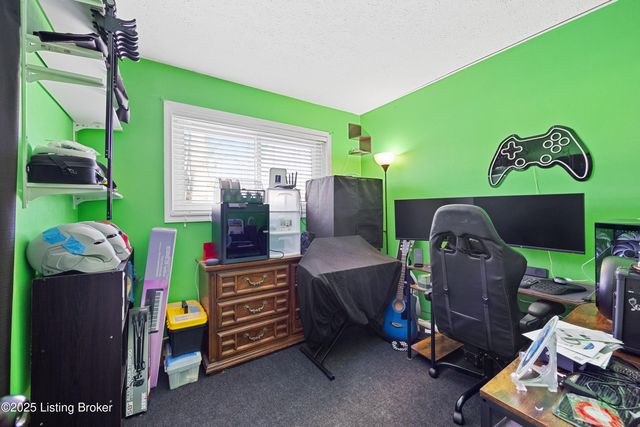 335 Dale Rd, Louisville, KY 40229