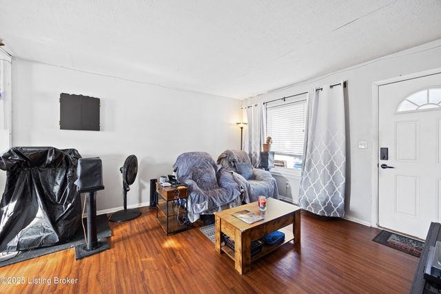 335 Dale Rd, Louisville, KY 40229