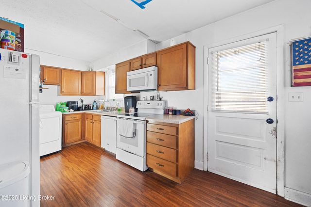 335 Dale Rd, Louisville, KY 40229