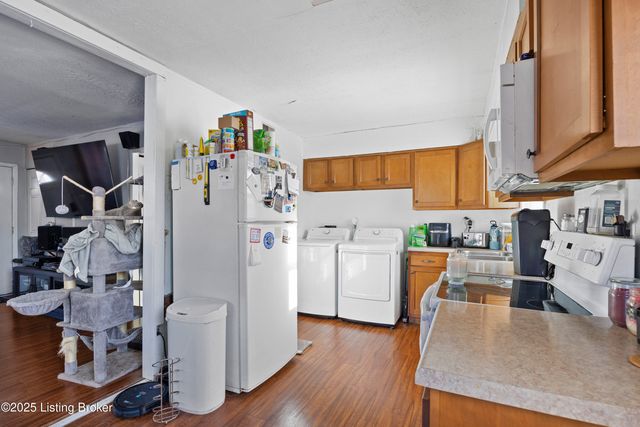 335 Dale Rd, Louisville, KY 40229