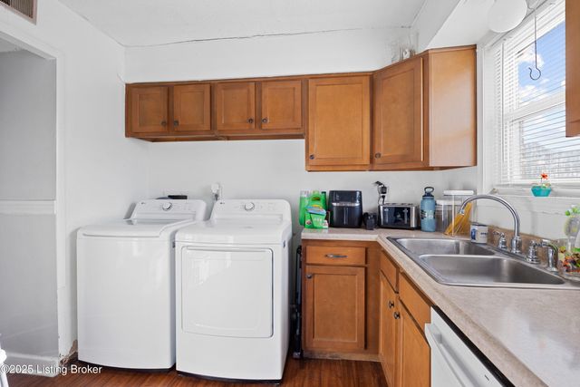 335 Dale Rd, Louisville, KY 40229