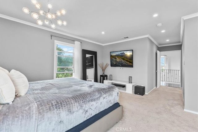2116 S Cloverdale, Los Angeles, CA 90016
