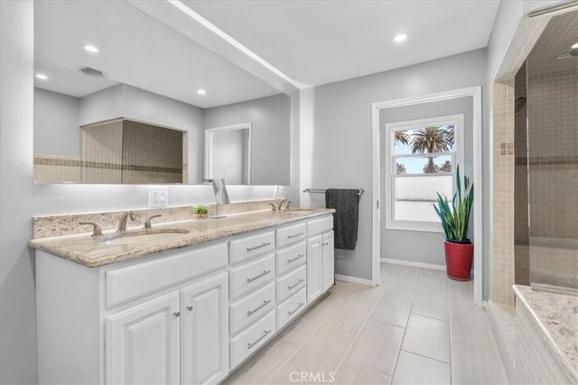 2116 S Cloverdale, Los Angeles, CA 90016