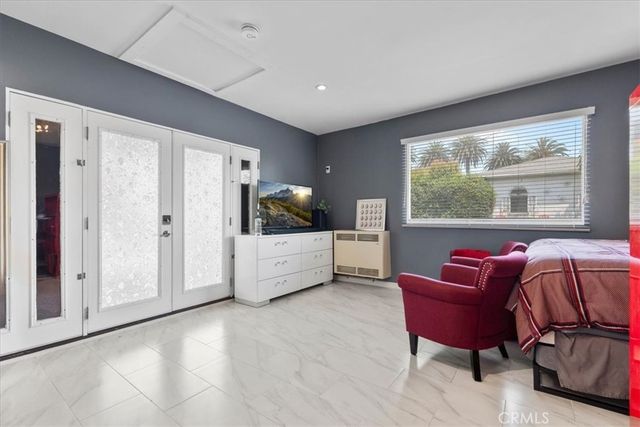 2116 S Cloverdale, Los Angeles, CA 90016