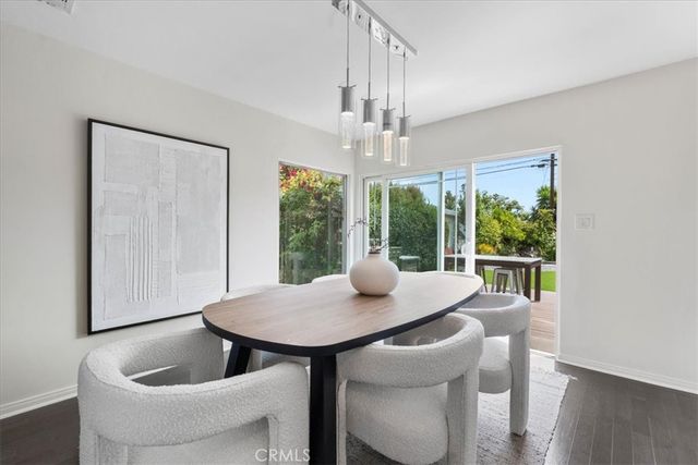 2116 S Cloverdale, Los Angeles, CA 90016