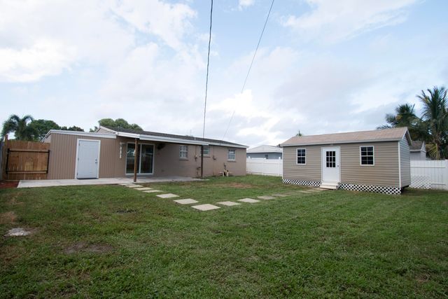 2032 WORTHINGTON Road, West Palm Beach, FL 33409