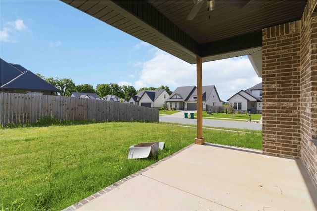 1240 Mammoth Street, Centerton, AR 72713