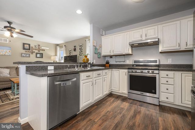 136 NANTUCKET DR, Reading, PA 19605