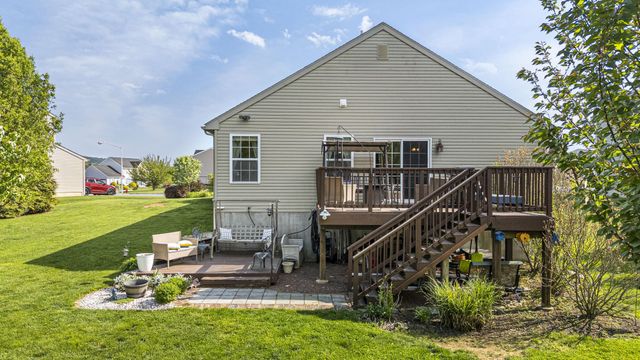 136 NANTUCKET DR, Reading, PA 19605