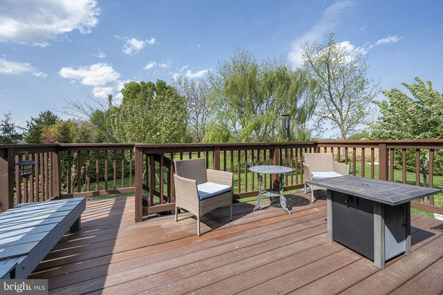136 NANTUCKET DR, Reading, PA 19605
