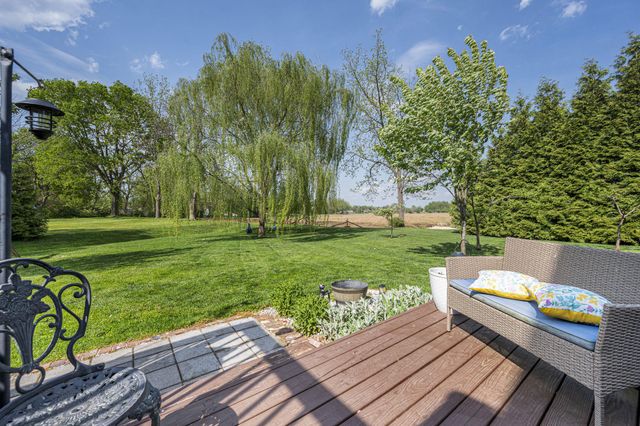 136 NANTUCKET DR, Reading, PA 19605
