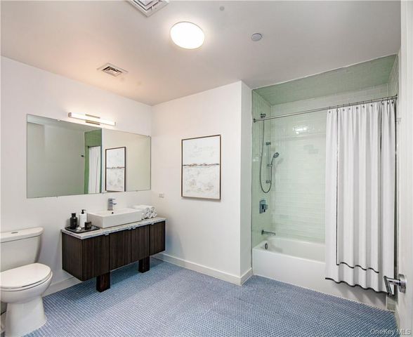 250 S Central Park Avenue 5J, Hartsdale, NY 10530