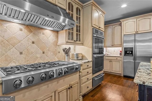 3324 High Noontide Way NW, Acworth, GA 30101