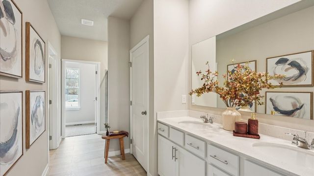 3285 Artesian Road, Marion, IA 52302