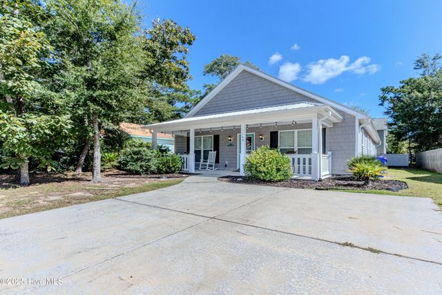 148 NE 12th Street, Oak Island, NC 28465