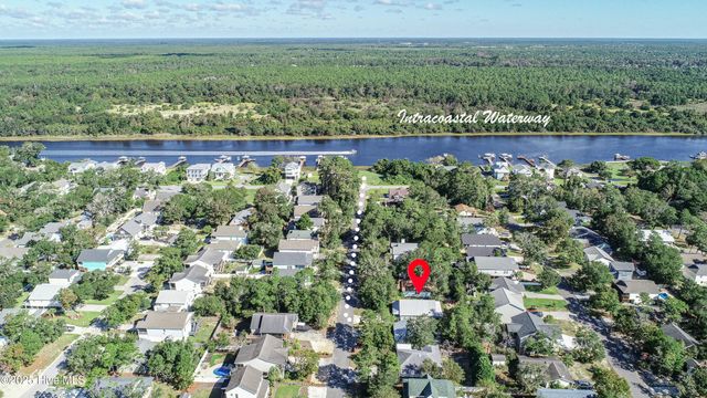 148 NE 12th Street, Oak Island, NC 28465