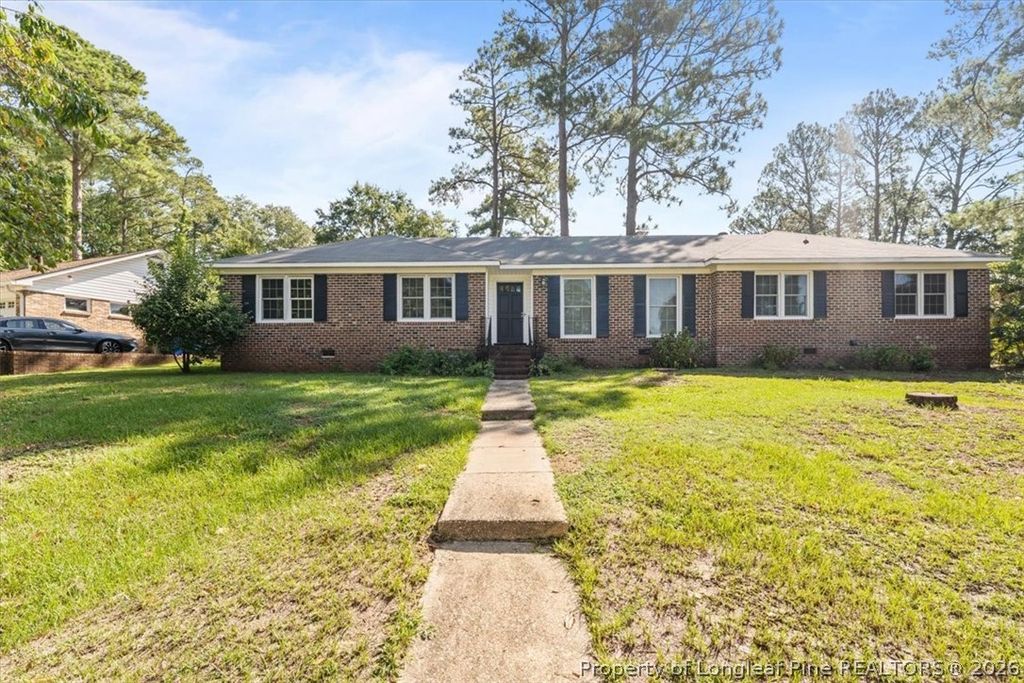 710 Roundtree Drive, Fayetteville, NC 28304 — photo 2