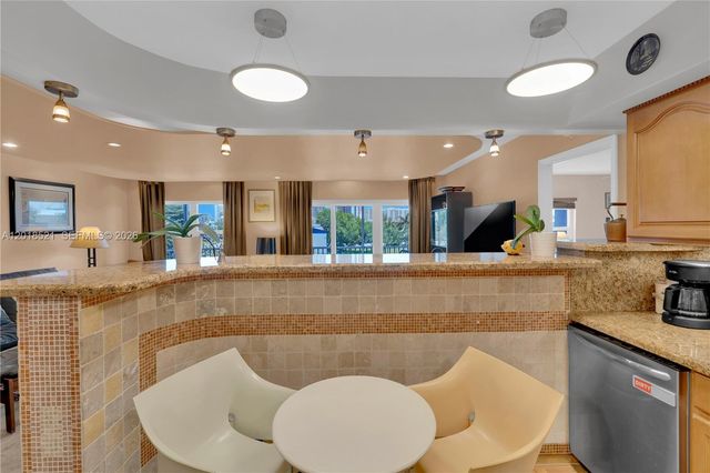 200 Diplomat Pkwy 336, Hallandale Beach, FL 33009