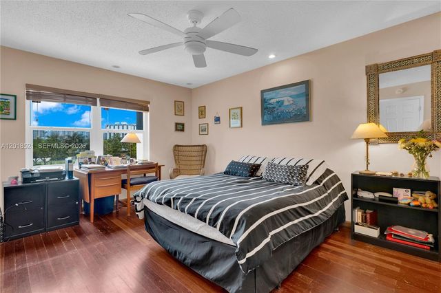 200 Diplomat Pkwy 336, Hallandale Beach, FL 33009