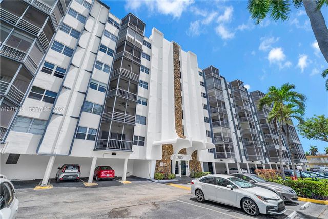 200 Diplomat Pkwy 336, Hallandale Beach, FL 33009