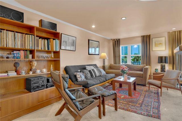 200 Diplomat Pkwy 336, Hallandale Beach, FL 33009