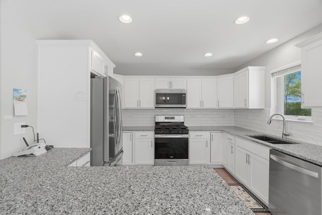 1220 Dixie Highway, Beecher, IL 60401