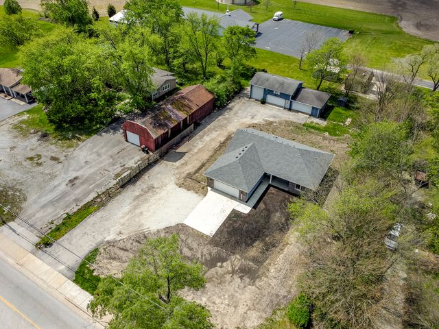 1220 Dixie Highway, Beecher, IL 60401