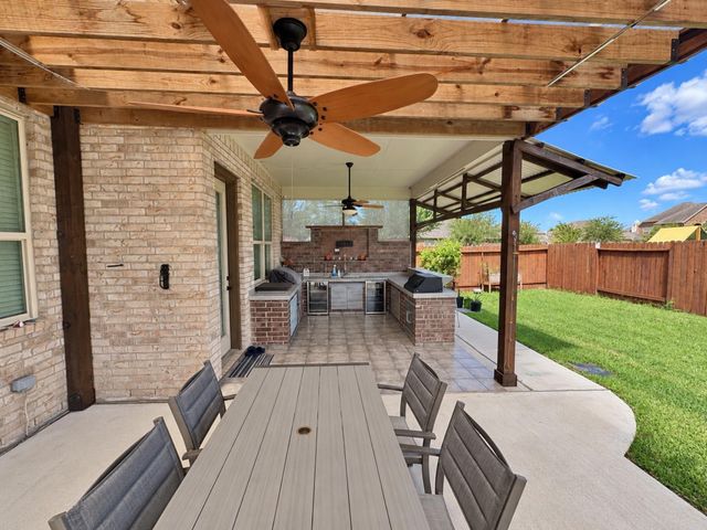 3101 Choke Canyon Lane, League City, TX 77573