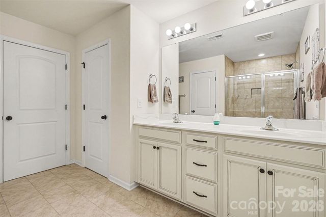 15125 Red Canoe Way, Charlotte, NC 28278