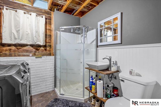 5009 NW 6th Street, Lincoln, NE 68521