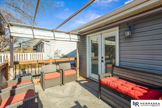 5009 NW 6th Street, Lincoln, NE 68521